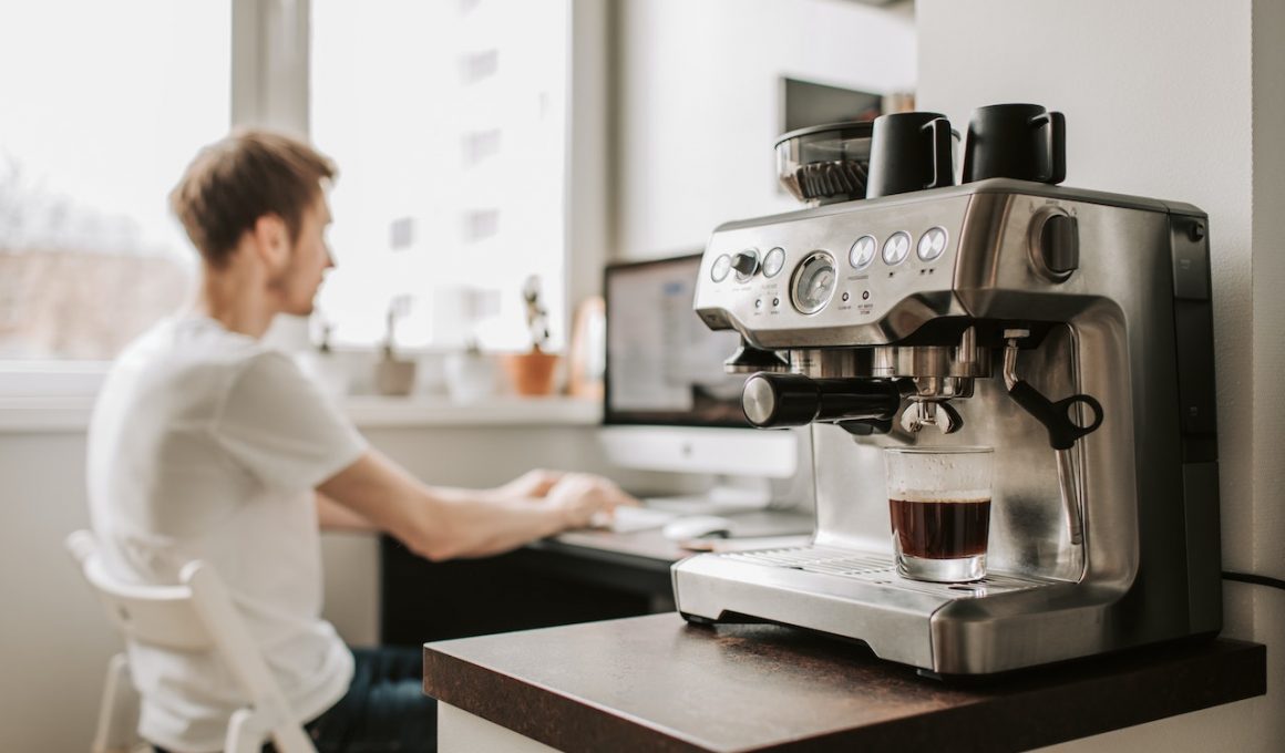 3 huishoudelijke klussen die te vaak vergeten worden
