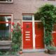 Rood combineren met welke kleur in je interieur? Ontdek de mooiste combinaties!